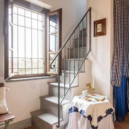 Italian Experience-il Borgo * Bientina