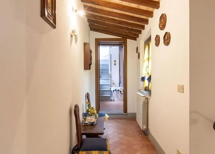 Italian Experience-il Borgo Appartamento Bientina